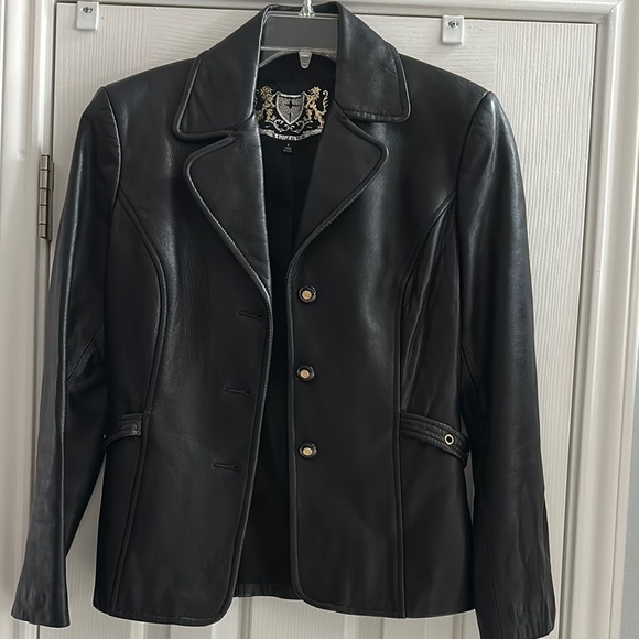 St. John Collection Embossed Soft Genuine Leather Gold Buckle Detail Women’s P - Picture 1 of 16